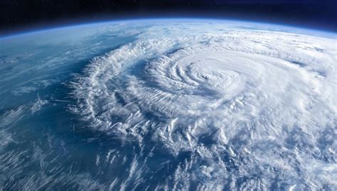 Bilim insanları: Kasırga kategorileri 6''ya çıkarılmalı